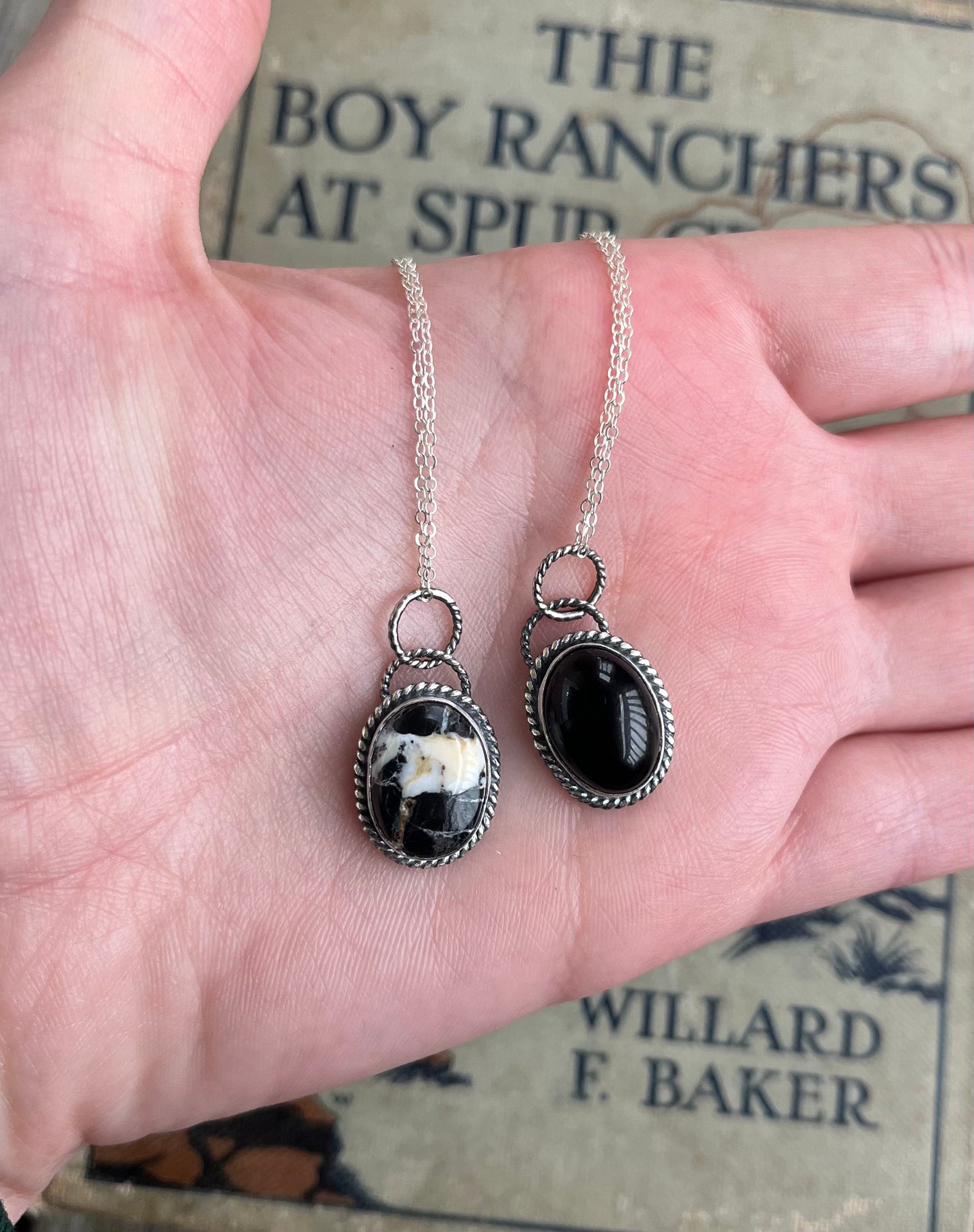 Simple Single Stone Necklace