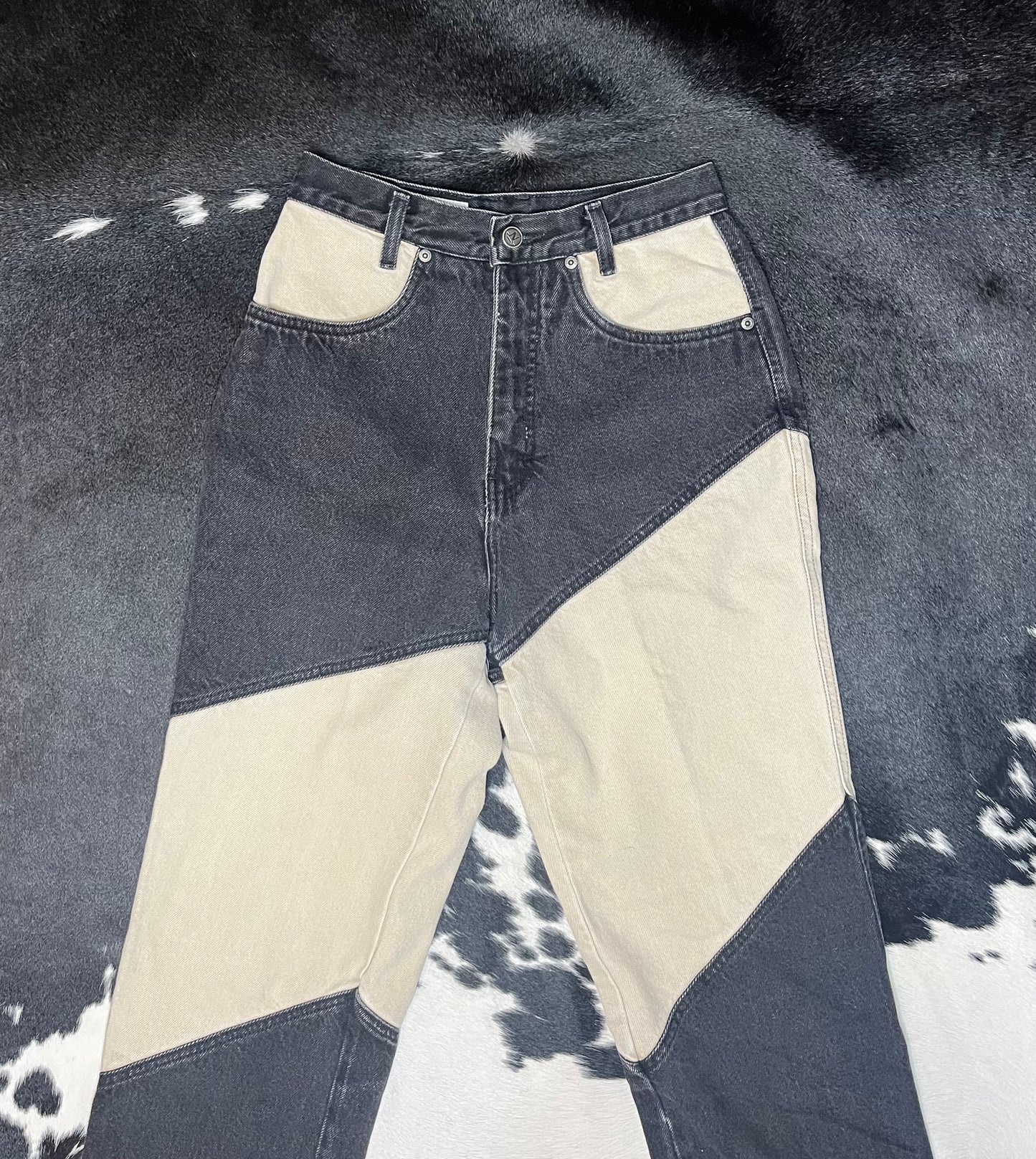 Bar None Thoroughbred Barebacks 9/10