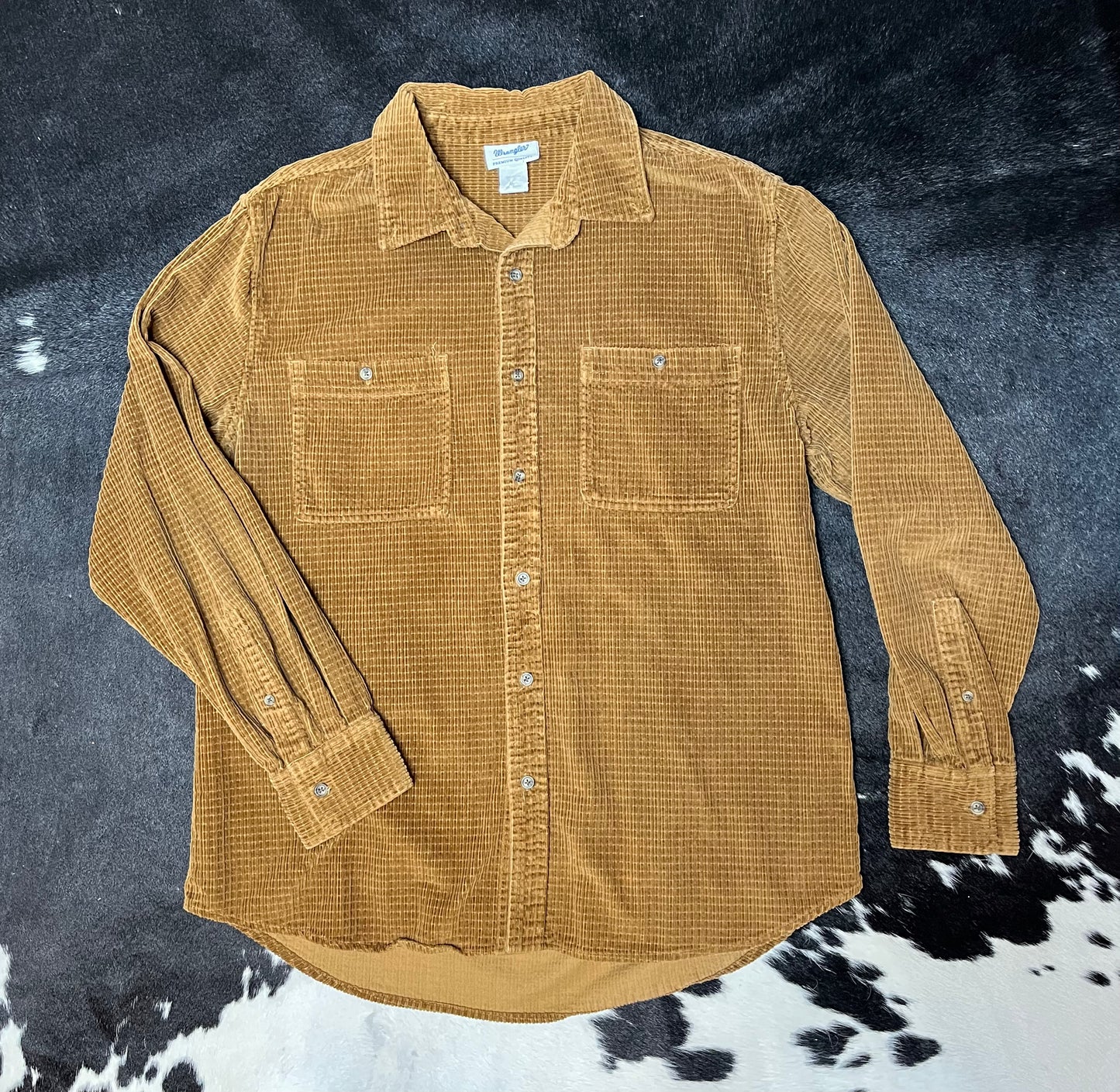 Men's Wrangler Corduroy Button Up, Large