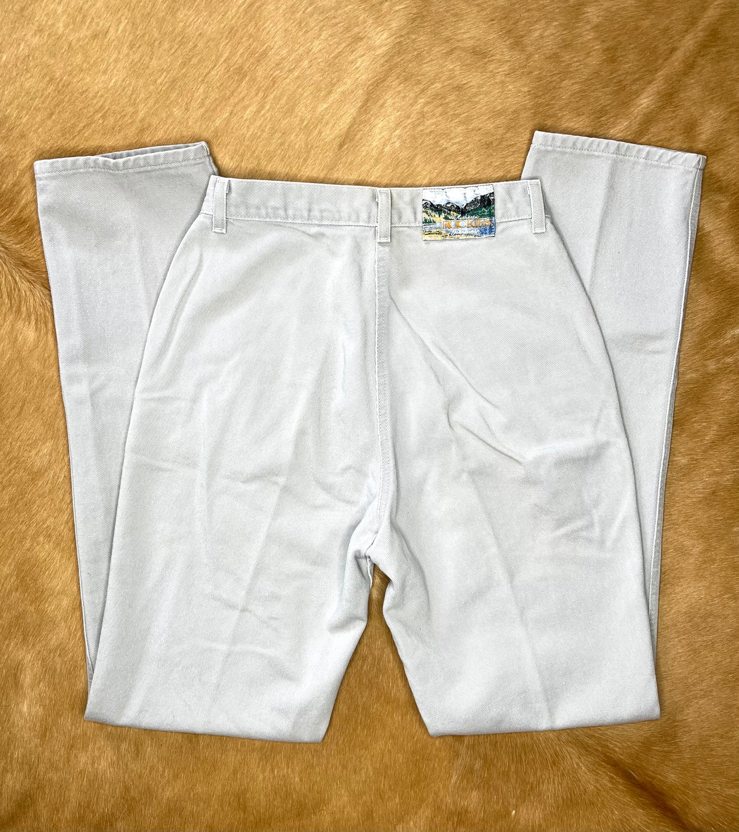 Light Grey Rockies 29/9x36 (read description)