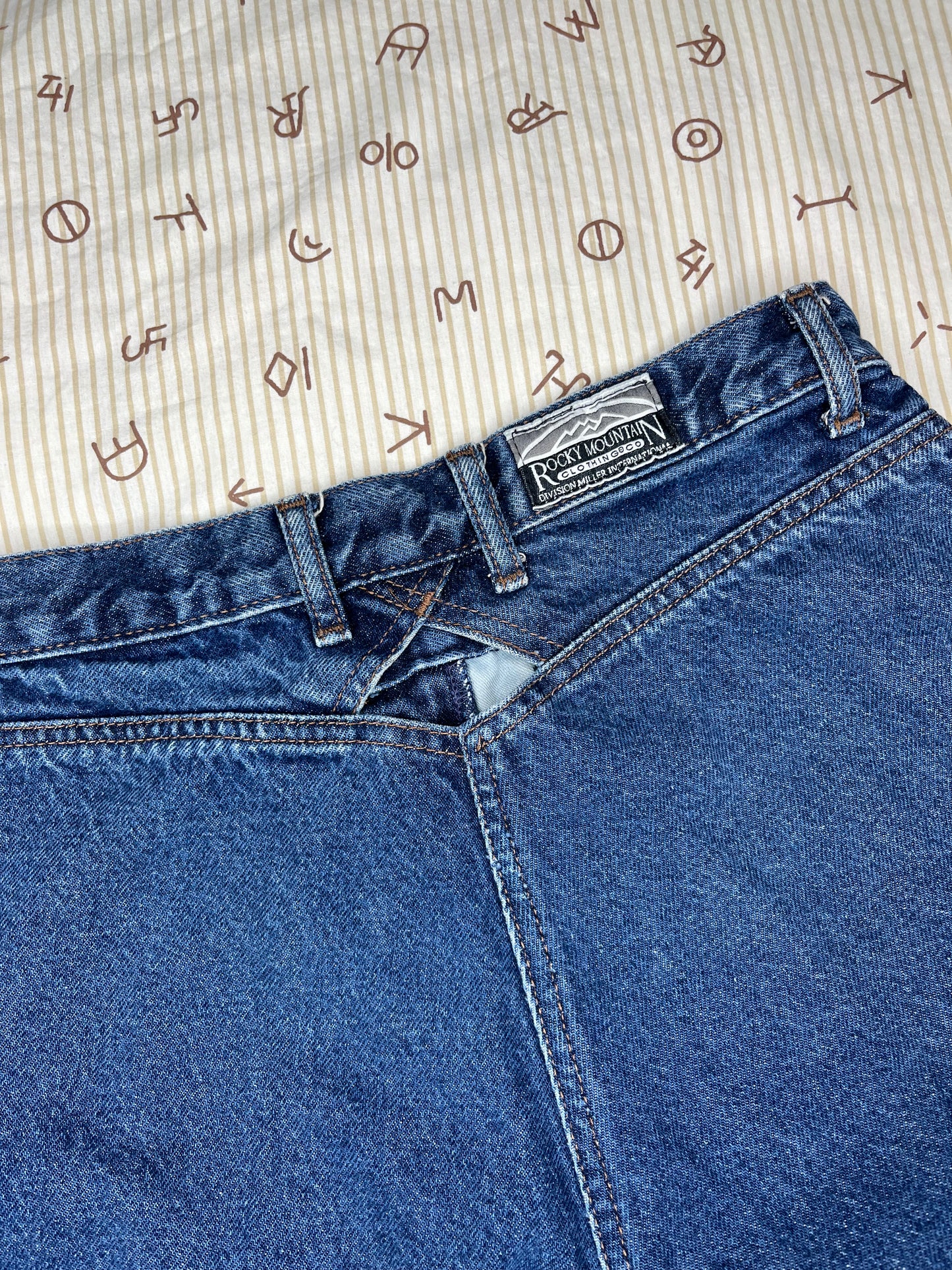 Keyhole Rockies 30/11x36