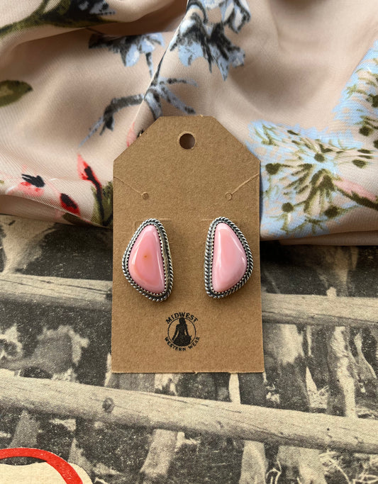 Pink Conch Stud Earrings
