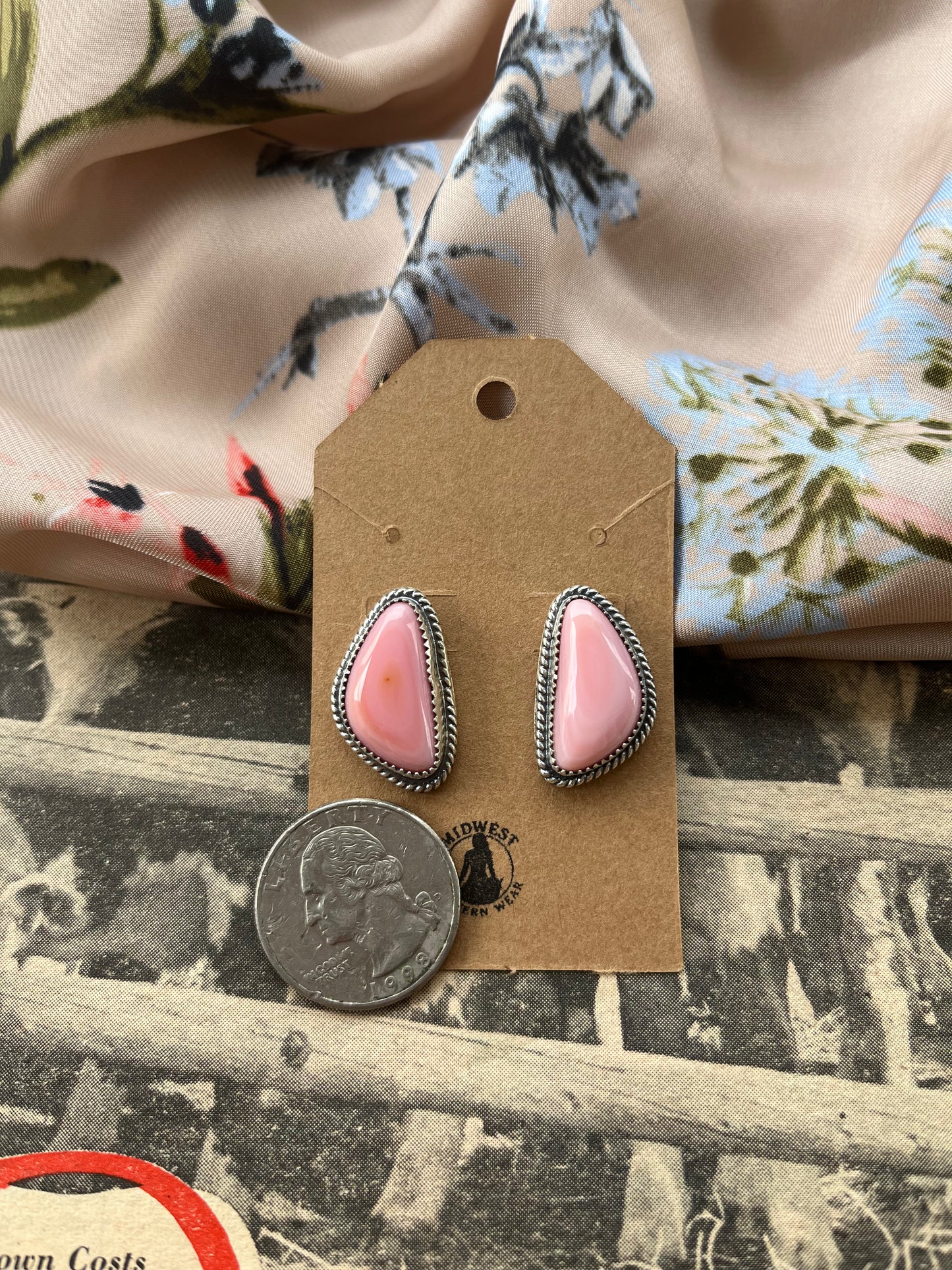 Pink Conch Stud Earrings